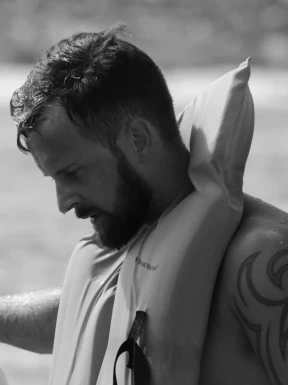 Canadian men looking for love