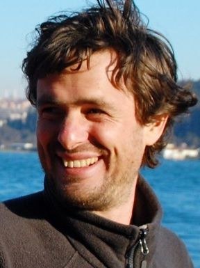 English men looking for love