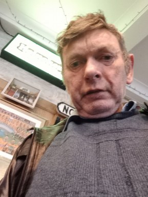 <span>Charles, 55</span> <span style='width: 25px; height: 16px; float: right; background-image: url(/bitmaps/flags_small/UK.PNG)'> </span><br><span>London, United Kingdom</span> <input type='button' class='joinbtn' style='float: right' value='JOIN NOW' />