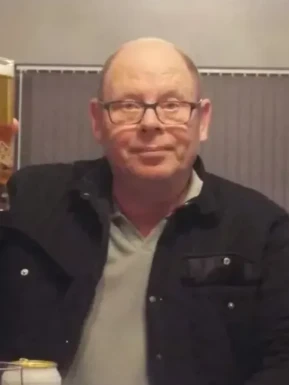 English men looking for love