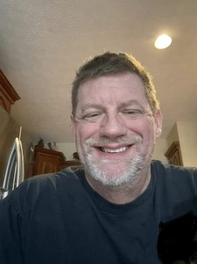 <span>Chuck, 57</span>&nbsp;<span style='width: 25px; height: 16px; float: right; background-image: url(/bitmaps/flags_small/US.PNG)'>&nbsp;</span><br><span>Overland Pa, United States of America</span>&nbsp;<input type='button' class='joinbtn' style='float: right' value='JOIN NOW' />