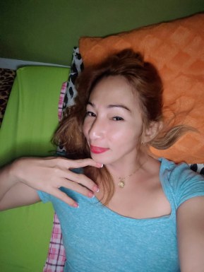 <span>Cesar, 42</span> <span style='width: 25px; height: 16px; float: right; background-image: url(/bitmaps/flags_small/PH.PNG)'> </span><br><span>Bansud, Filippine</span> <input type='button' class='joinbtn' style='float: right' value='JOIN NOW' />