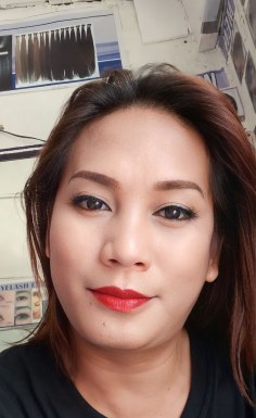 <span>Layla, 37</span> <span style='width: 25px; height: 16px; float: right; background-image: url(/bitmaps/flags_small/PH.PNG)'> </span><br><span>Calamba, Filippine</span> <input type='button' class='joinbtn' style='float: right' value='JOIN NOW' />