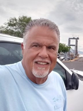 American men looking for love