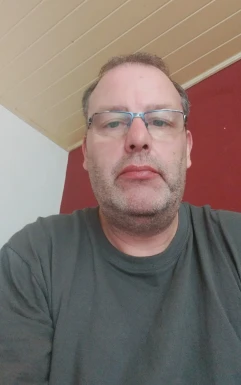 <span>Langer, 53</span> <span style='width: 25px; height: 16px; float: right; background-image: url(/bitmaps/flags_small/DE.PNG)'> </span><br><span>Bielefeld, 德国</span> <input type='button' class='joinbtn' style='float: right' value='JOIN NOW' />