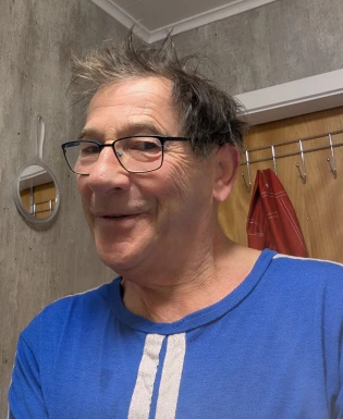 <span>Lasse, 55</span> <span style='width: 25px; height: 16px; float: right; background-image: url(/bitmaps/flags_small/NO.PNG)'> </span><br><span>Moen, ノルウェー</span> <input type='button' class='joinbtn' style='float: right' value='JOIN NOW' />