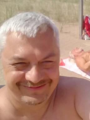 Foreign men for dating